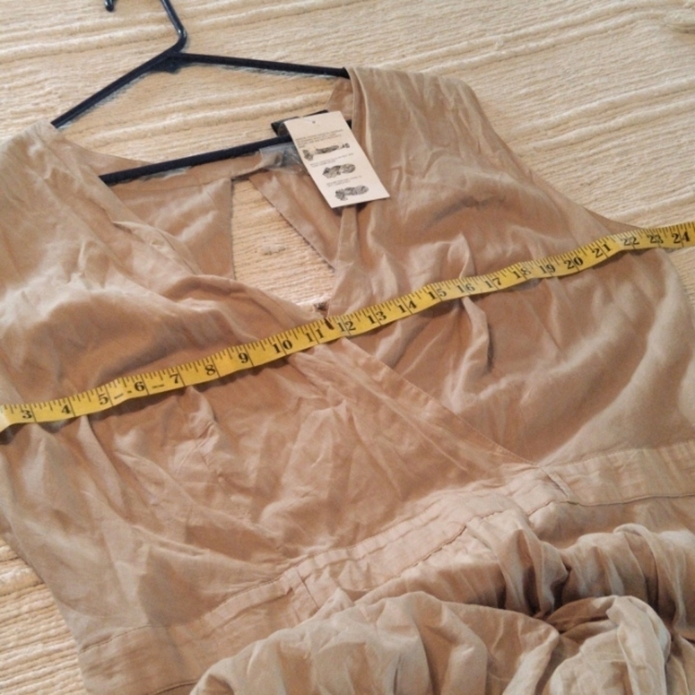 NWT Plus Size Ladies Designer Dress - Picture 12 of 17